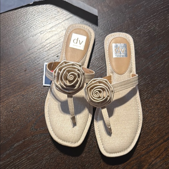 DV by Dolce Vita Shoes - Dolce Vita Jasmine sandal 🩴